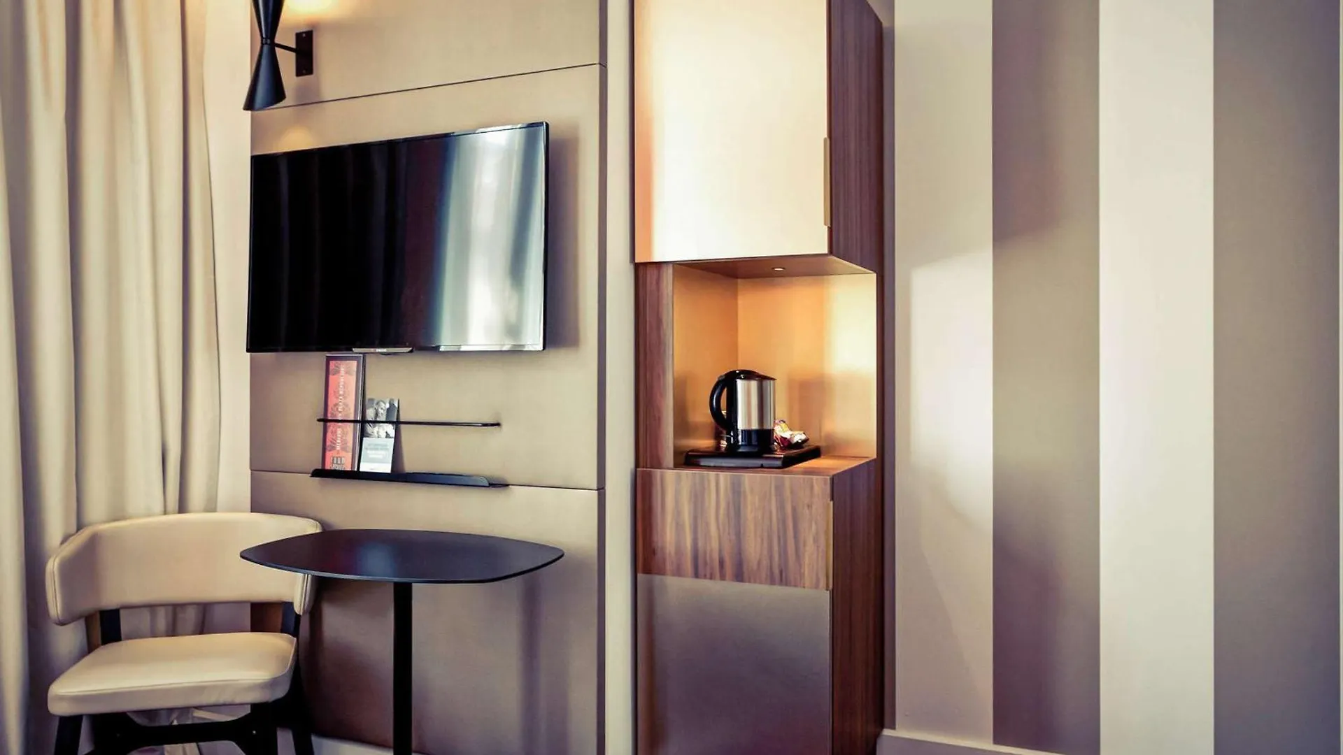 **** Hotel Mercure Lyon Centre Plaza Republique Francja
